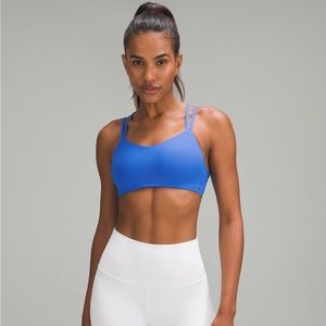 Women’s Lululemon, NEW w/ tags, Like a Cloud Ribbed Bra. Size 4.